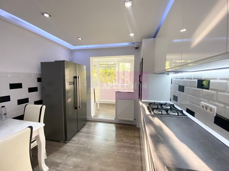 Apartament 4 cam. LUX 94mp 2 locuri parcare METROU Sun Plaza-Aparatori